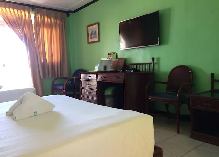 Vista Mar & Country Club Resort 3*