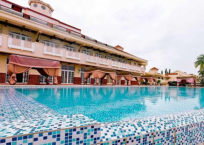 Vista Mar & Country Club Resort